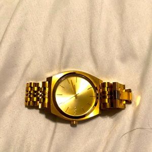 NIXON watch from zumiez